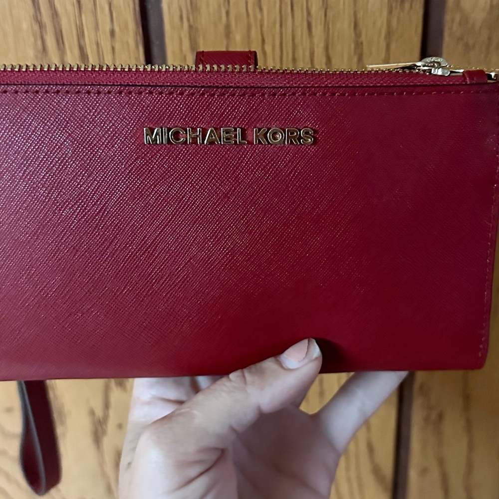 Michael Kors SCARLET RED Jet Set Travel Double Zip Wristlet/Wallet~NEW w/o Tags - Picture 2 of 14